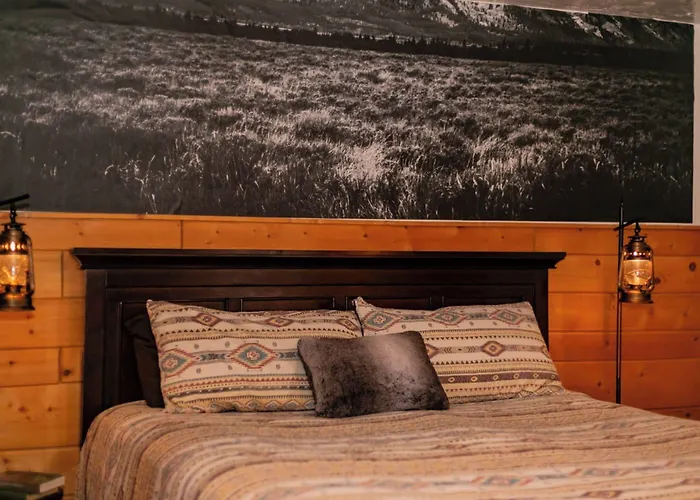 Chinook Winds Motel 2*